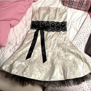 SOLD - Jessica McClintok / Gunne Sax prom dress 80s